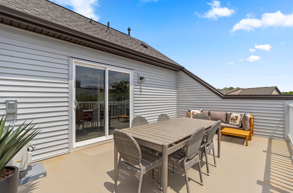 Gateway West in Hyattsville, MD extend your living space outdoors